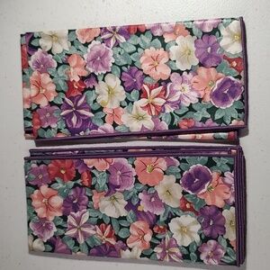 Longaberger Set Of 2 Petunia Fabric Napkins With Purple Trim